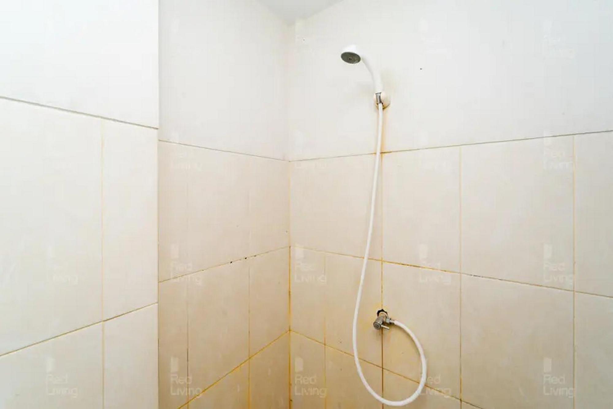Redliving Apartemen Green Lake View Ciputat - Pelangi Rooms 2 Tower E 탕그랑 객실 사진